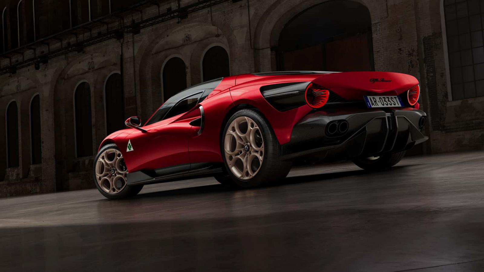 Η 33 Stradale είναι το νέο supercar της Alfa Romeo 